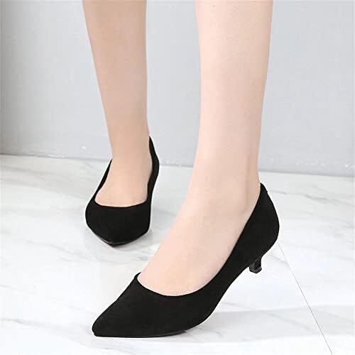 کفش‌های ژله‌ای ساحلی زنانه خیره‌کننده بر روی آپارتمان‌های باله نرم تابستانی کریستالی Image
