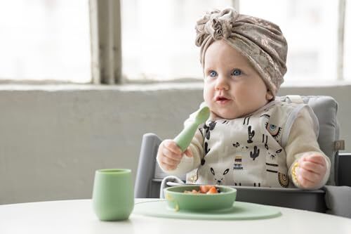 ست غذای اول ezpz (نیلی) - ست تغذیه نوزاد ۱۰۰% سیلیکونی با زیرپایه، لیوان آموزشی و قاشق برای غذاهای اولیه + تغذیه خودرهبری نوزاد - مناسب برای ۴ ماه به بالا Image