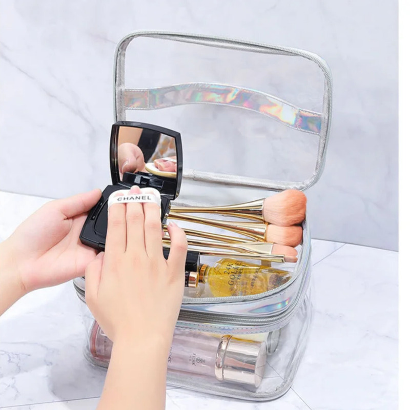کیف آرایشی شفاف دو لایه ضدآب | مناسب سفر و نظم‌دهی لوازم بهداشتی و آرایشی