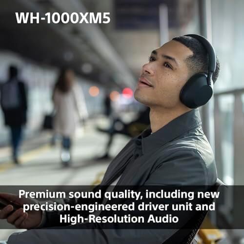 Sony WH 1000XM5 Noise Cancelling Wireless Headphones 30 hours battery life Over ear style Optimised for Alexa and the Google Assistant with built in mic for phone calls Silver, One Size Image