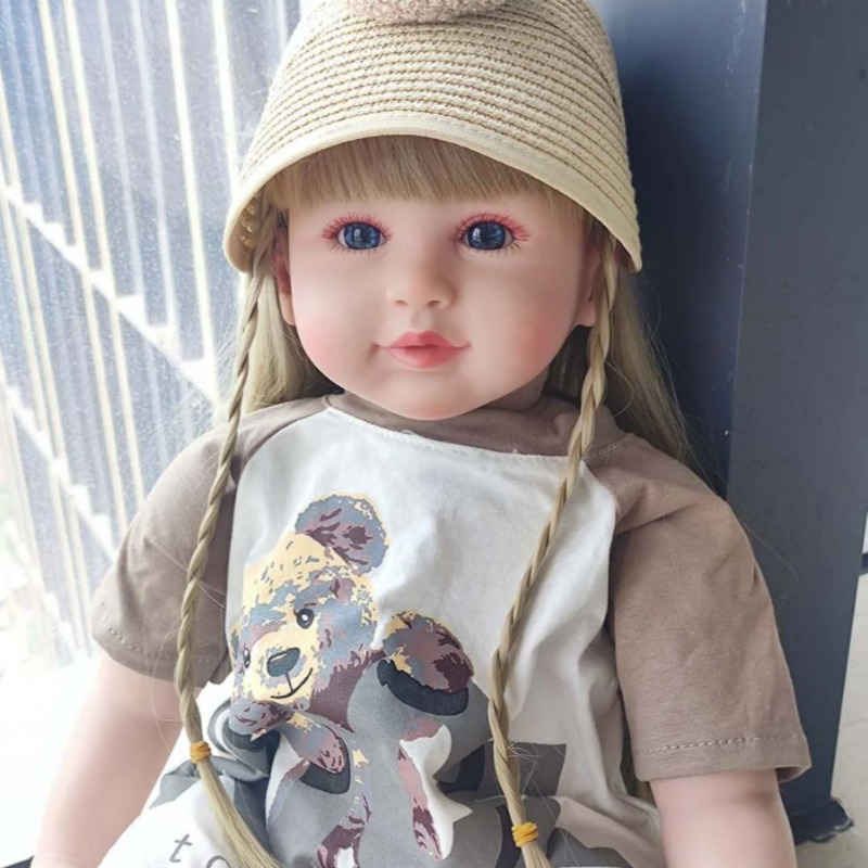 عروسک سیلیکونی وینیل واقعی ۲۳ اینچی(۵۹ سانتیمتر)با کلاه و کفش عروسکی و به همراه لوازم جانبی برای سن +۳ reborn