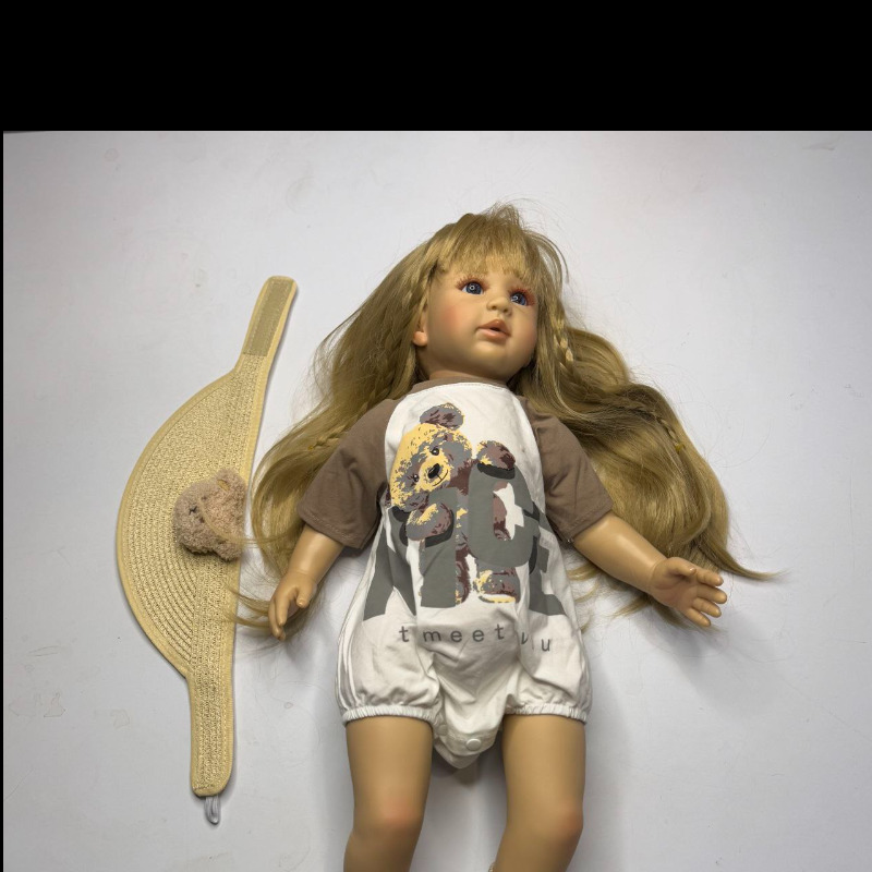 عروسک سیلیکونی وینیل واقعی ۲۳ اینچی(۵۹ سانتیمتر)با کلاه و کفش عروسکی و به همراه لوازم جانبی برای سن +۳ reborn Image