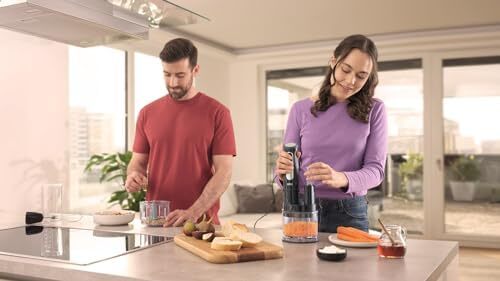 براون مالتی‌کوئیک ۵ پرو MQ55755M، میکسر غوطه‌وری با ۲۵ سرعت، سیستم ایزی کلیک پلاس، ۱۰۰۰ وات، مشکی به همراه مینی دستگاه آشپزخانه، خردکن، همزن، لیوان مخلوط و اندازه‌گیری (۶۰۰ میلی‌لیتر) Image