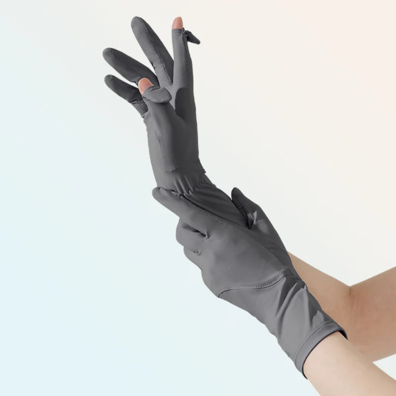 دستکش ضد آفتاب و ضد برنزه شدن UV Protection Gloves خاکستری تیره، محافظ پوست دست در برابر اشعه خورشید، مناسب برای استفاده روزانه و رانندگی Image