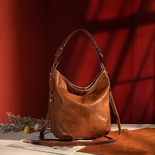 کیف دستی زنانه مونتانا West Hobo کیف های بزرگ و کیف های دستی با گل میخ و بند کراس بادی Image