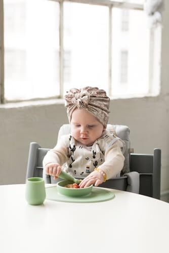 ست غذای اول ezpz (نیلی) - ست تغذیه نوزاد ۱۰۰% سیلیکونی با زیرپایه، لیوان آموزشی و قاشق برای غذاهای اولیه + تغذیه خودرهبری نوزاد - مناسب برای ۴ ماه به بالا Image