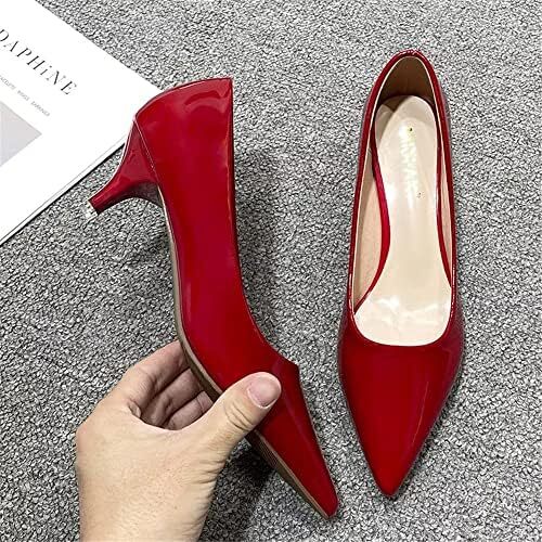کفش‌های ژله‌ای ساحلی زنانه خیره‌کننده بر روی آپارتمان‌های باله نرم تابستانی کریستالی Image